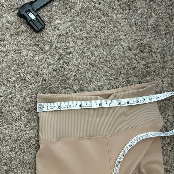 Vuori Women’s Ribbed Studio Legging Tan Sz M Athletic Yoga - Picture 5 of 11